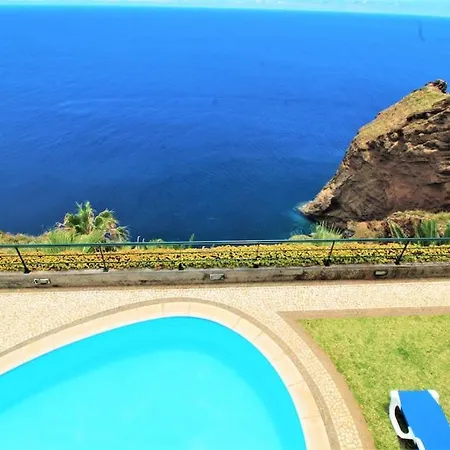 Falesia Garajau Holiday home *